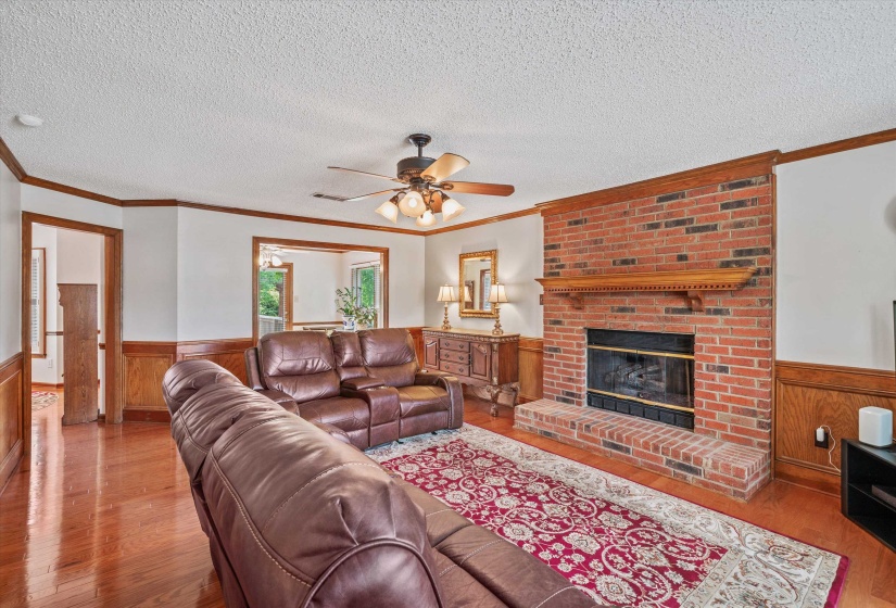 8511 KING WILLIAM ST, Memphis, Tennessee 38016, 4 Bedrooms Bedrooms, 8 Rooms Rooms,2.1 BathroomsBathrooms,Residential,For Sale,KING WILLIAM,10223799