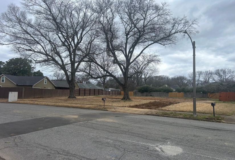 4640 CHICKASAW RD, Memphis, Tennessee 38117, ,Land,For Sale,CHICKASAW,10223854
