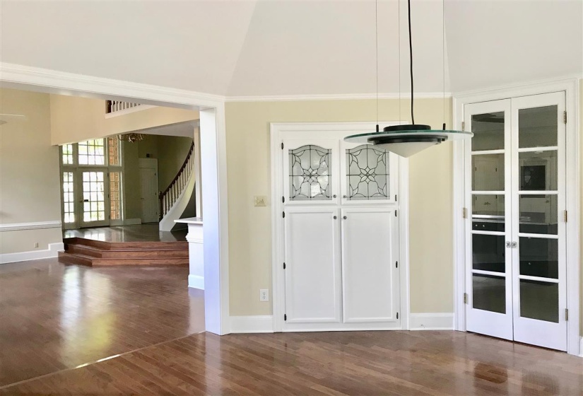3023 OAKLEIGH CV, Germantown, Tennessee 38138, 5 Bedrooms Bedrooms, 9 Rooms Rooms,3.1 BathroomsBathrooms,Rental Properties,For Sale,OAKLEIGH,10223839