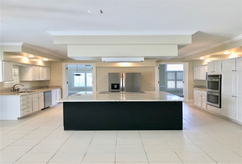 3023 OAKLEIGH CV, Germantown, Tennessee 38138, 5 Bedrooms Bedrooms, 9 Rooms Rooms,3.1 BathroomsBathrooms,Rental Properties,For Sale,OAKLEIGH,10223839