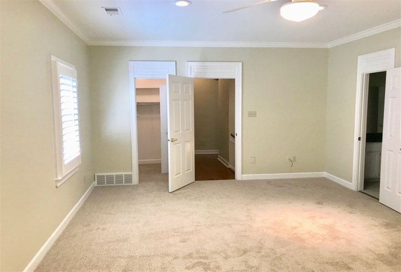 3023 OAKLEIGH CV, Germantown, Tennessee 38138, 5 Bedrooms Bedrooms, 9 Rooms Rooms,3.1 BathroomsBathrooms,Rental Properties,For Sale,OAKLEIGH,10223839