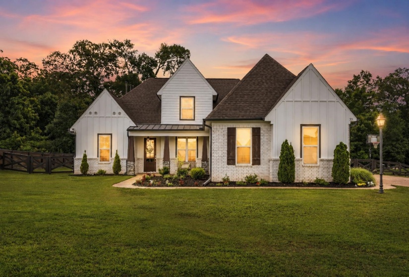 55 MADELINE BLVD, Piperton, Tennessee 38017, 5 Bedroom Bedrooms, 8 Room Rooms,3 BathroomBathrooms,Residential,For Sale,MADELINE,0,10223807