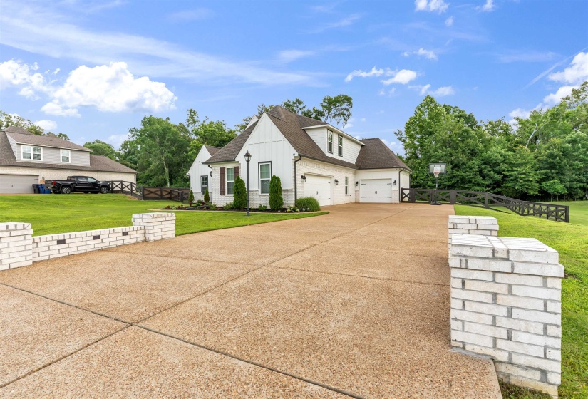 55 MADELINE BLVD, Piperton, Tennessee 38017, 5 Bedroom Bedrooms, 8 Room Rooms,3 BathroomBathrooms,Residential,For Sale,MADELINE,0,10223807
