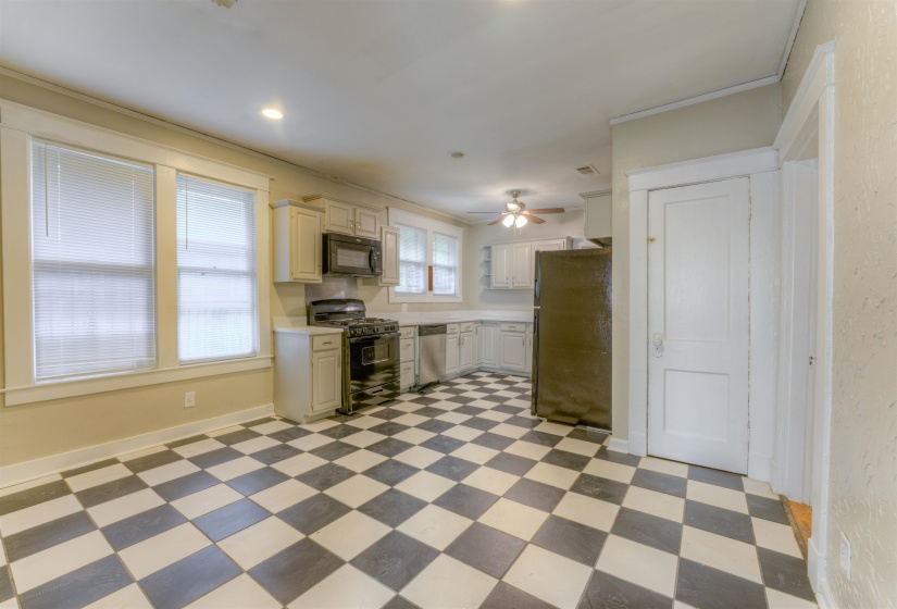 719 MAURY ST, Memphis, Tennessee 38107, 3 Bedroom Bedrooms, 6 Room Rooms,1.1 BathroomBathrooms,Residential,For Sale,MAURY,0,10223808