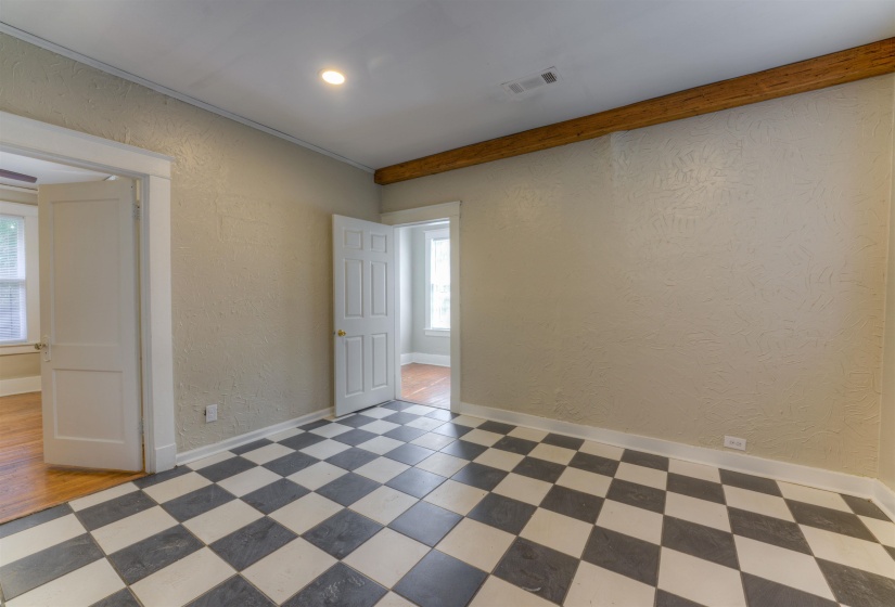 719 MAURY ST, Memphis, Tennessee 38107, 3 Bedroom Bedrooms, 6 Room Rooms,1.1 BathroomBathrooms,Residential,For Sale,MAURY,0,10223808