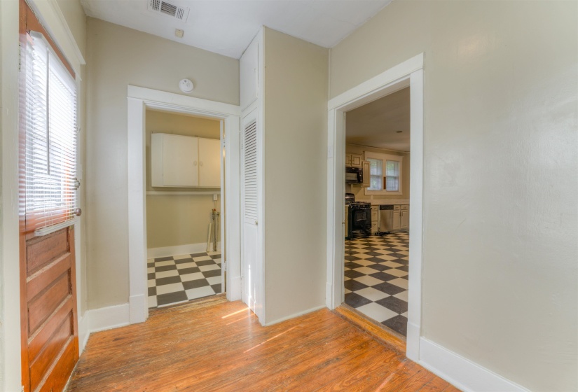 719 MAURY ST, Memphis, Tennessee 38107, 3 Bedroom Bedrooms, 6 Room Rooms,1.1 BathroomBathrooms,Residential,For Sale,MAURY,0,10223808