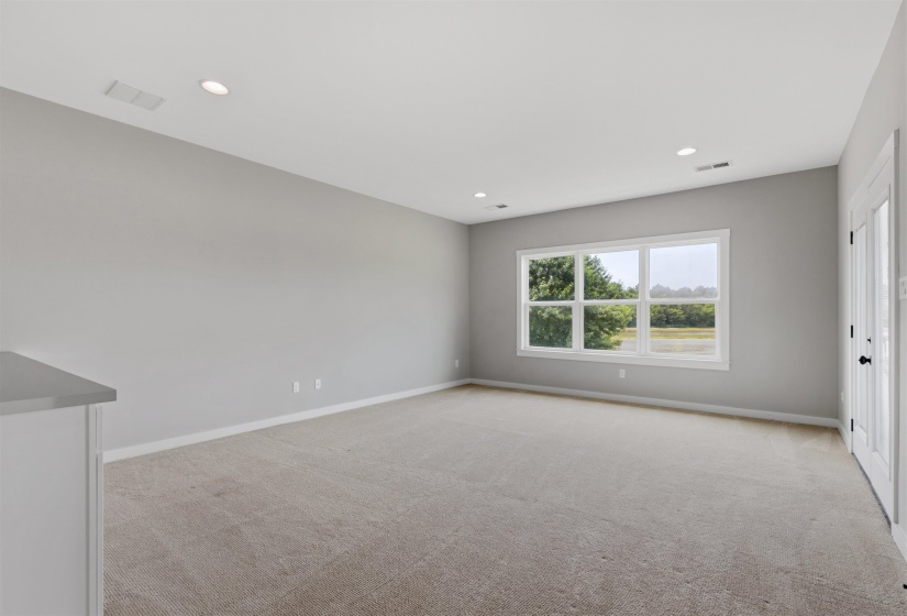 255 LAKE POINTE CV, Rossville, Tennessee 38066, 5 Bedroom Bedrooms, 8 Room Rooms,4 BathroomBathrooms,Residential,For Sale,LAKE POINTE,0,10223811