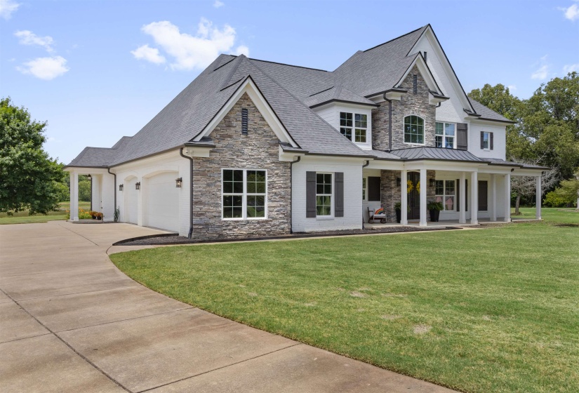 255 LAKE POINTE CV, Rossville, Tennessee 38066, 5 Bedroom Bedrooms, 8 Room Rooms,4 BathroomBathrooms,Residential,For Sale,LAKE POINTE,0,10223811