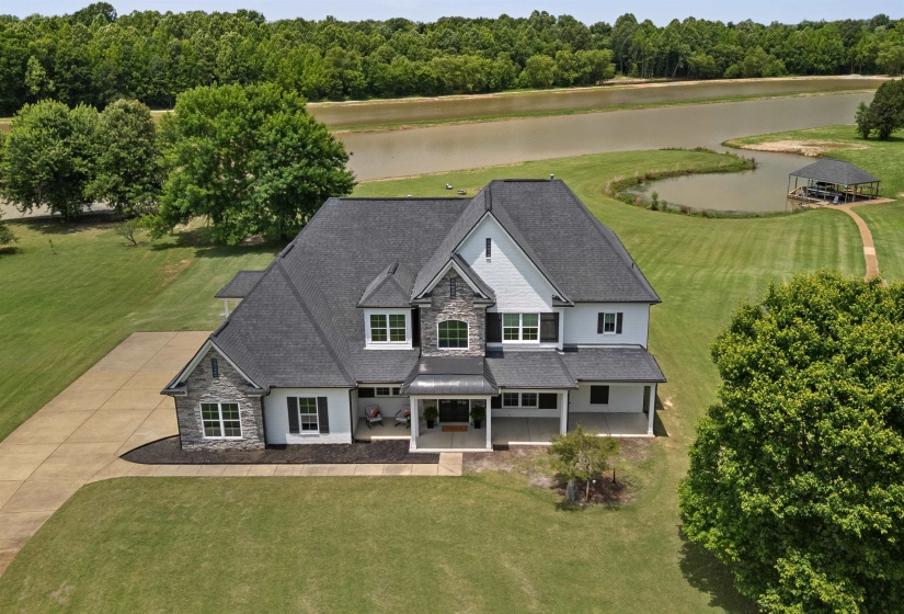 255 LAKE POINTE CV, Rossville, Tennessee 38066, 5 Bedroom Bedrooms, 8 Room Rooms,4 BathroomBathrooms,Residential,For Sale,LAKE POINTE,0,10223811