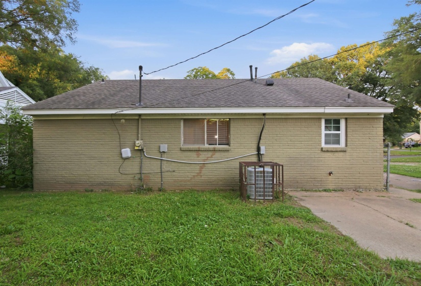 2911 CLAUDETTE RD, Memphis, Tennessee 38118, 3 Bedroom Bedrooms, 6 Room Rooms,1 BathroomBathrooms,Residential,For Sale,CLAUDETTE,0,10223814