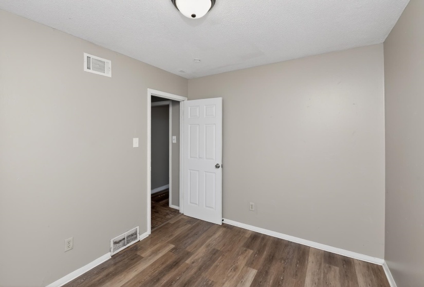 4243 BROOKWAY ST, Memphis, Tennessee 38109, 3 Bedroom Bedrooms, 6 Room Rooms,1 BathroomBathrooms,Residential,For Sale,BROOKWAY,0,10223816