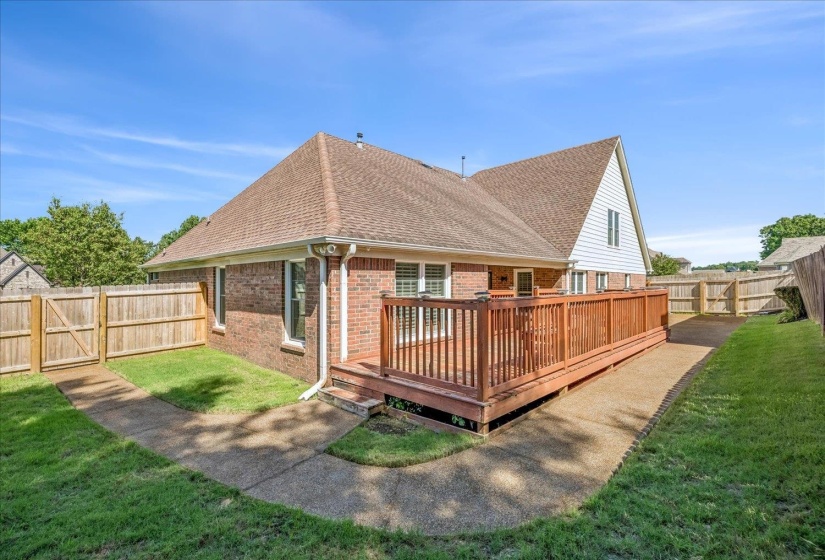 1386 STABLE RUN DR, Cordova, Tennessee 38016, 4 Bedroom Bedrooms, 9 Room Rooms,3.1 BathroomBathrooms,Residential,For Sale,STABLE RUN,0,10223819