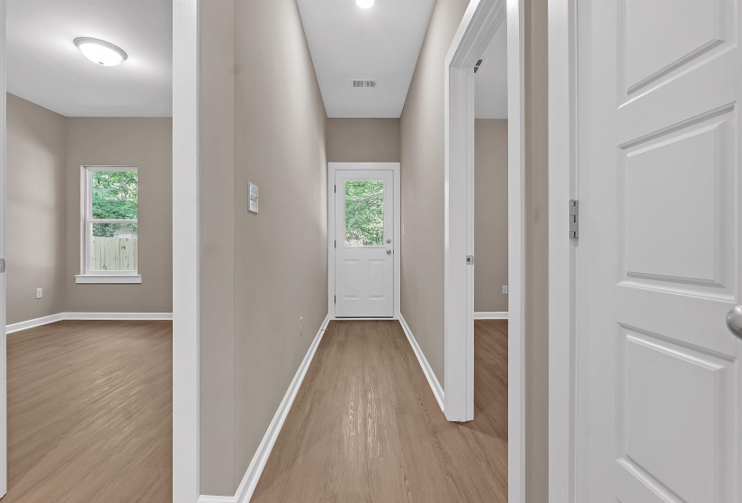 557 LUNDEE ST, Memphis, Tennessee 38111, 4 Bedroom Bedrooms, 5 Room Rooms,2 BathroomBathrooms,Residential,For Sale,LUNDEE,0,10223828