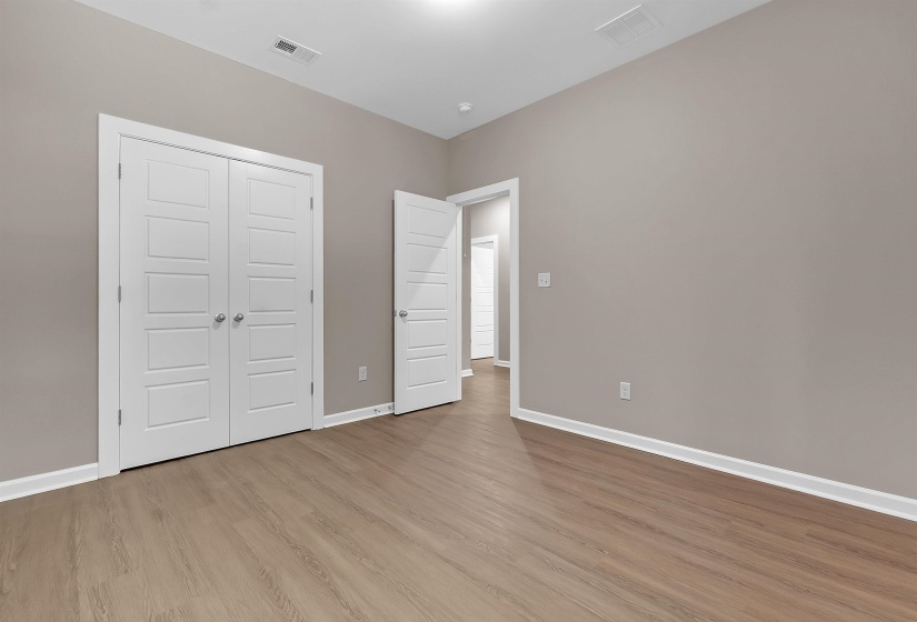 557 LUNDEE ST, Memphis, Tennessee 38111, 4 Bedroom Bedrooms, 5 Room Rooms,2 BathroomBathrooms,Residential,For Sale,LUNDEE,0,10223828