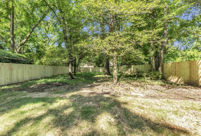 557 LUNDEE ST, Memphis, Tennessee 38111, 4 Bedroom Bedrooms, 5 Room Rooms,2 BathroomBathrooms,Residential,For Sale,LUNDEE,0,10223828