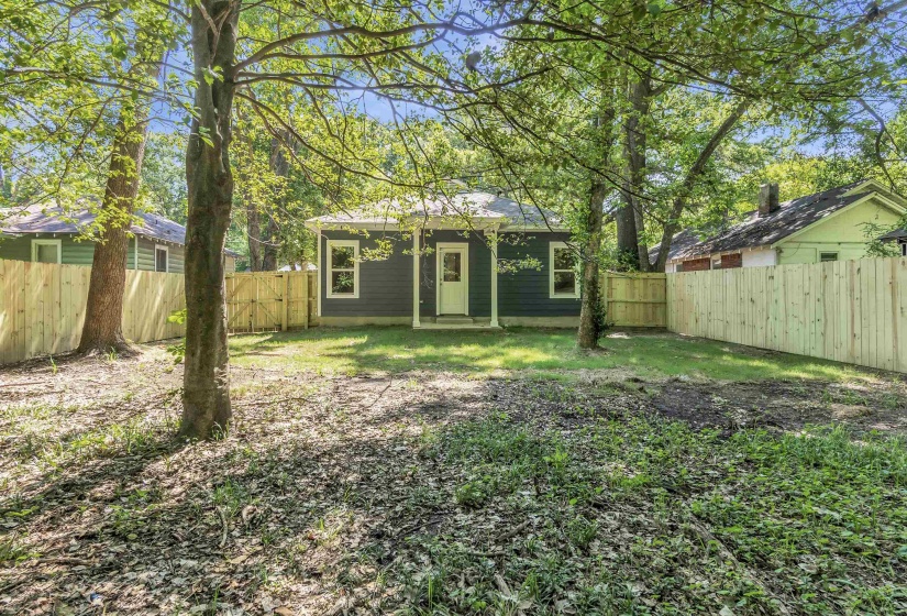 557 LUNDEE ST, Memphis, Tennessee 38111, 4 Bedroom Bedrooms, 5 Room Rooms,2 BathroomBathrooms,Residential,For Sale,LUNDEE,0,10223828