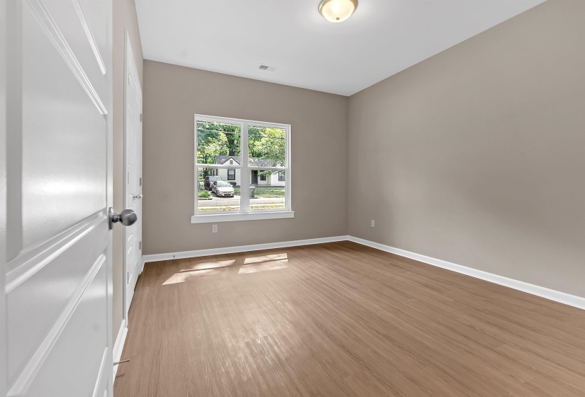557 LUNDEE ST, Memphis, Tennessee 38111, 4 Bedroom Bedrooms, 5 Room Rooms,2 BathroomBathrooms,Residential,For Sale,LUNDEE,0,10223828