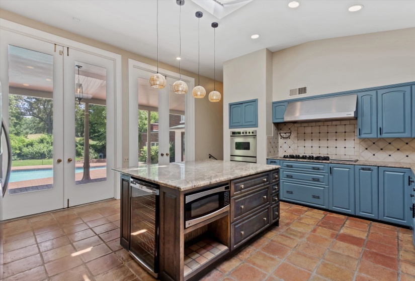 1 BELLEAIR DR, Memphis, Tennessee 38104, 4 Bedroom Bedrooms, 12 Room Rooms,5.1 BathroomBathrooms,Residential,For Sale,BELLEAIR,0,10223831