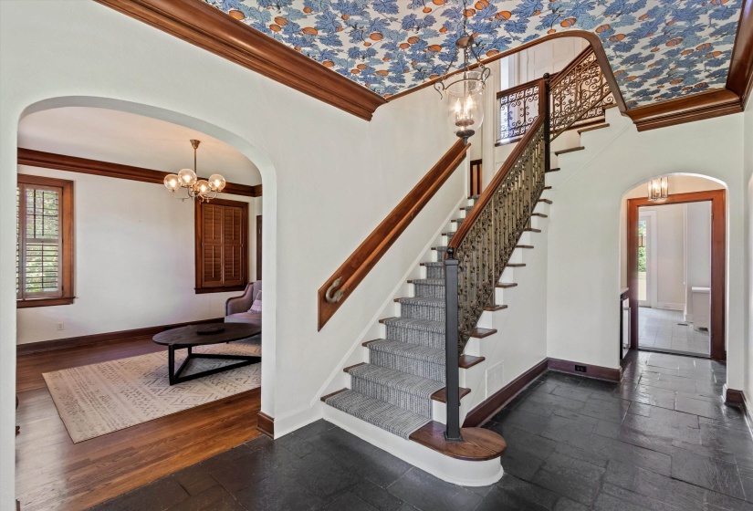 1 BELLEAIR DR, Memphis, Tennessee 38104, 4 Bedroom Bedrooms, 12 Room Rooms,5.1 BathroomBathrooms,Residential,For Sale,BELLEAIR,0,10223831