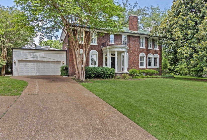 1 BELLEAIR DR, Memphis, Tennessee 38104, 4 Bedroom Bedrooms, 12 Room Rooms,5.1 BathroomBathrooms,Residential,For Sale,BELLEAIR,0,10223831