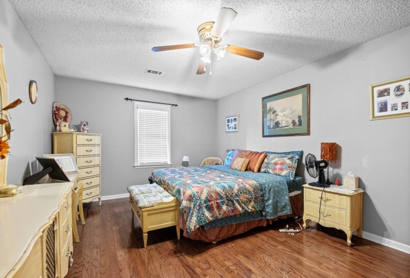 3076 DEE ANN DR, Memphis, Tennessee 38119, 4 Bedroom Bedrooms, 10 Room Rooms,3.1 BathroomBathrooms,Residential,For Sale,DEE ANN,0,10223832