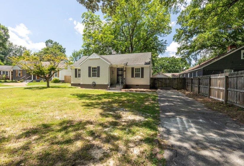 481 VAUGHN RD, Memphis, Tennessee 38122, 3 Bedroom Bedrooms, 7 Room Rooms,1.1 BathroomBathrooms,Residential,For Sale,VAUGHN,0,10223837