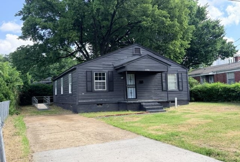 2156 ETHLYN AVE, Memphis, Tennessee 38114, 3 Bedrooms Bedrooms, 6 Rooms Rooms,2 BathroomsBathrooms,Residential,For Sale,ETHLYN,10223840