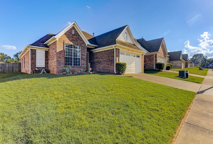 9173 KAREN MILL LN, Memphis, Tennessee 38016, 3 Bedroom Bedrooms, 6 Room Rooms,2 BathroomBathrooms,Residential,For Sale,KAREN MILL,0,10223841