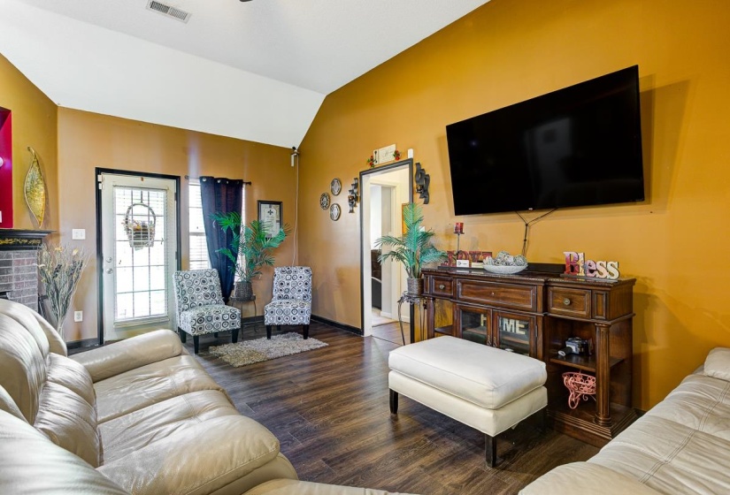 9173 KAREN MILL LN, Memphis, Tennessee 38016, 3 Bedroom Bedrooms, 6 Room Rooms,2 BathroomBathrooms,Residential,For Sale,KAREN MILL,0,10223841