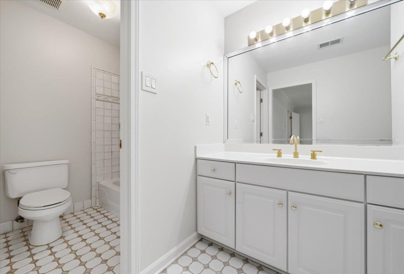 9866 HOUSTON OAK DR, Collierville, Tennessee 38139, 5 Bedroom Bedrooms, 11 Room Rooms,3.1 BathroomBathrooms,Residential,For Sale,HOUSTON OAK,0,10223851