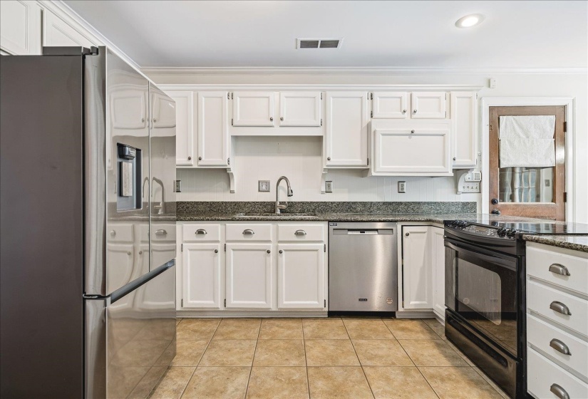 3476 BEAVER RUN DR, Collierville, Tennessee 38017, 4 Bedroom Bedrooms, 7 Room Rooms,2.1 BathroomBathrooms,Residential,For Sale,BEAVER RUN,0,10223852