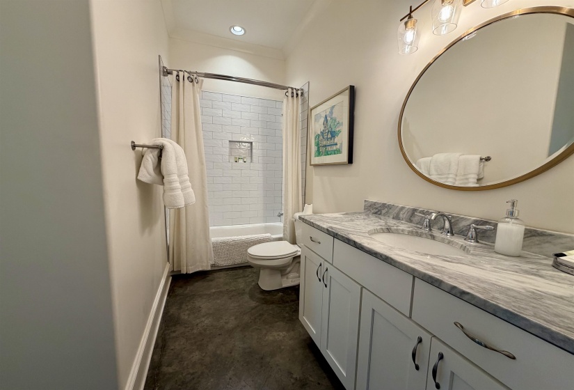 645 ADAMS AVE, Memphis, Tennessee 38105, 4 Bedroom Bedrooms, 7 Room Rooms,3.1 BathroomBathrooms,Residential,For Sale,ADAMS,0,10223857