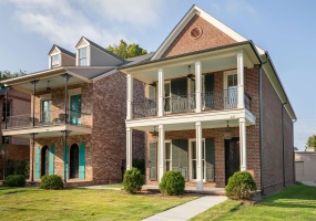 645 ADAMS AVE, Memphis, Tennessee 38105, 4 Bedroom Bedrooms, 7 Room Rooms,3.1 BathroomBathrooms,Residential,For Sale,ADAMS,0,10223857