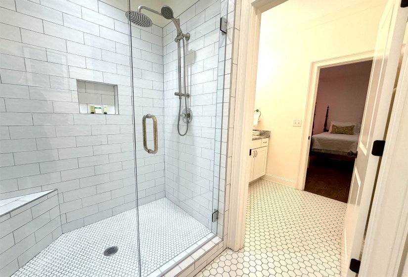 645 ADAMS AVE, Memphis, Tennessee 38105, 4 Bedroom Bedrooms, 7 Room Rooms,3.1 BathroomBathrooms,Residential,For Sale,ADAMS,0,10223857