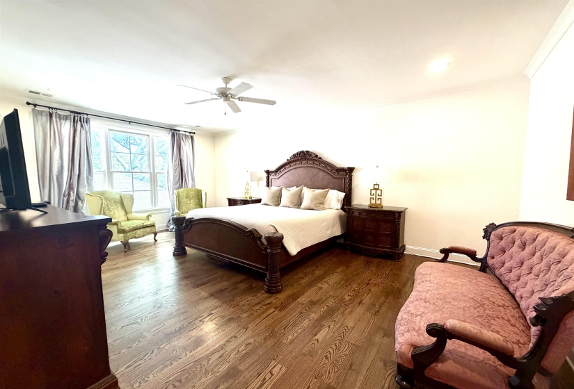 645 ADAMS AVE, Memphis, Tennessee 38105, 4 Bedroom Bedrooms, 7 Room Rooms,3.1 BathroomBathrooms,Residential,For Sale,ADAMS,0,10223857