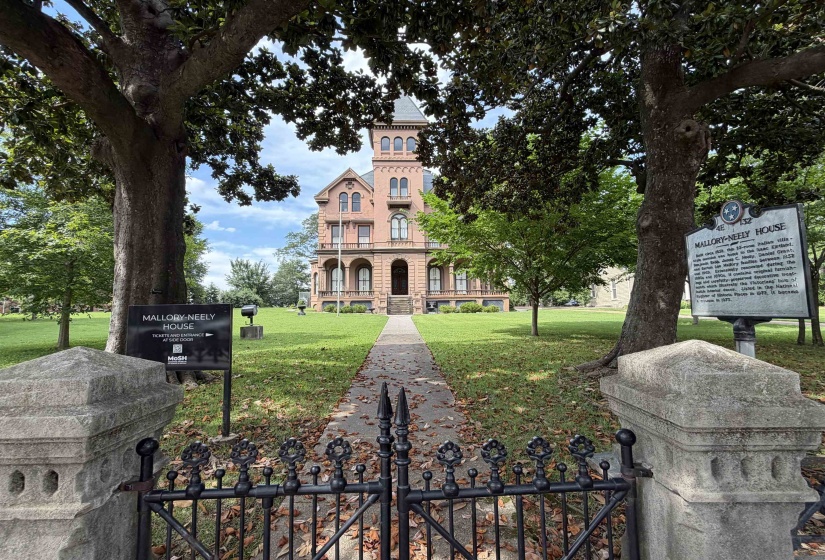 645 ADAMS AVE, Memphis, Tennessee 38105, 4 Bedroom Bedrooms, 7 Room Rooms,3.1 BathroomBathrooms,Residential,For Sale,ADAMS,0,10223857