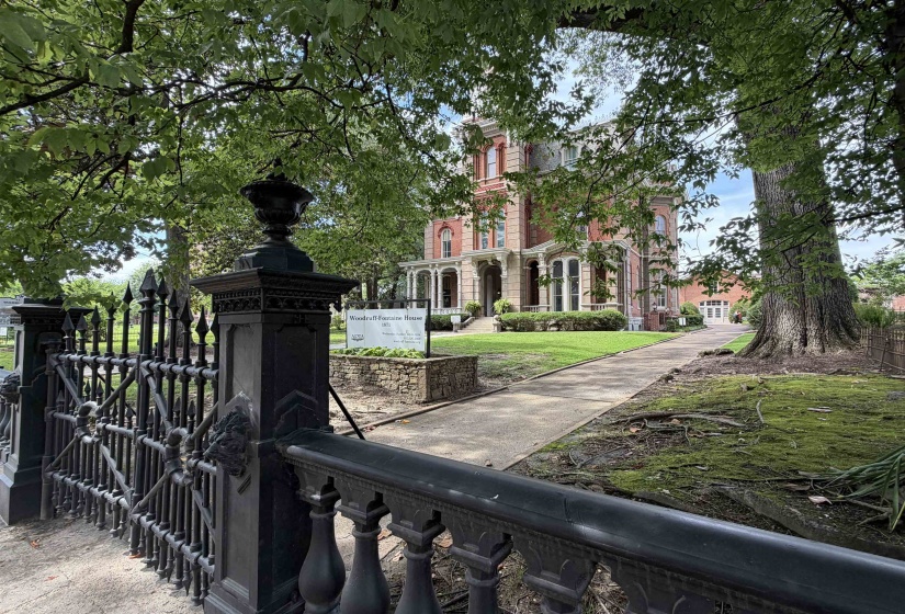 645 ADAMS AVE, Memphis, Tennessee 38105, 4 Bedroom Bedrooms, 7 Room Rooms,3.1 BathroomBathrooms,Residential,For Sale,ADAMS,0,10223857