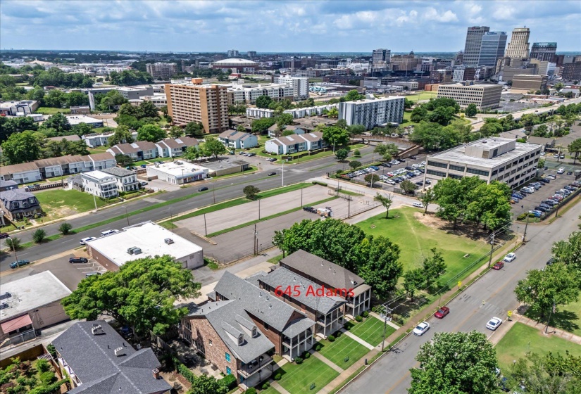 645 ADAMS AVE, Memphis, Tennessee 38105, 4 Bedroom Bedrooms, 7 Room Rooms,3.1 BathroomBathrooms,Residential,For Sale,ADAMS,0,10223857