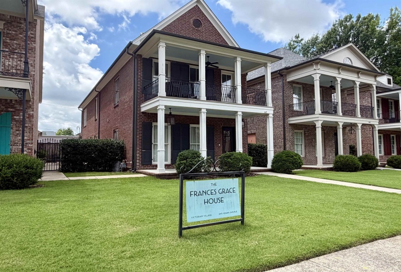 645 ADAMS AVE, Memphis, Tennessee 38105, 4 Bedroom Bedrooms, 7 Room Rooms,3.1 BathroomBathrooms,Residential,For Sale,ADAMS,0,10223857