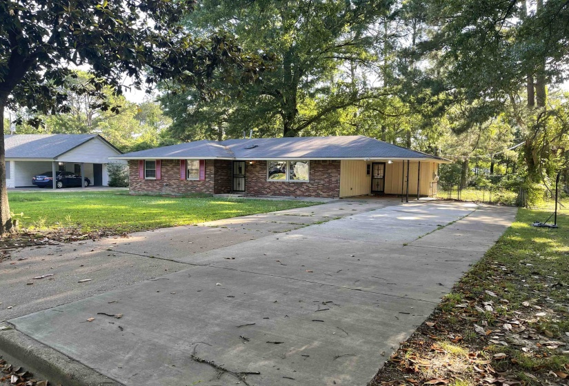 3643 BIG BEND DR, Memphis, Tennessee 38116, 3 Bedroom Bedrooms, 7 Room Rooms,1.1 BathroomBathrooms,Residential,For Sale,BIG BEND,0,10223861