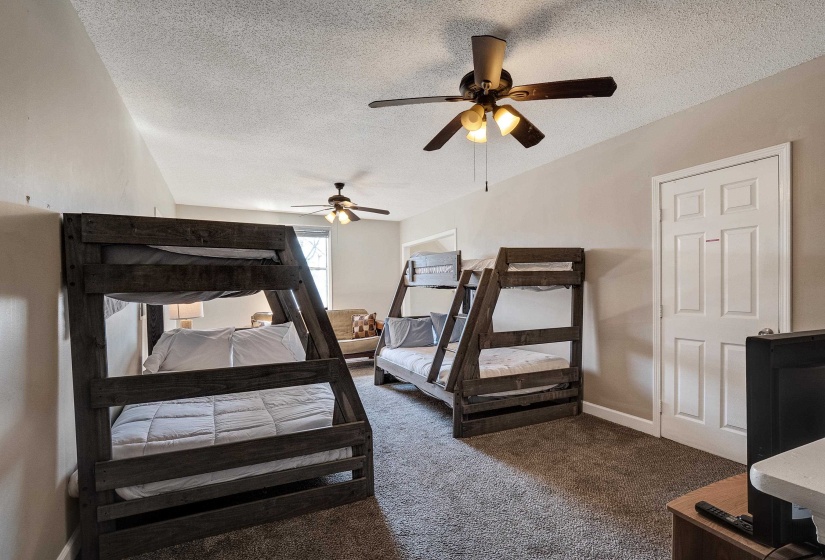 2096 LINDEN AVE, Memphis, Tennessee 38104, 3 Bedroom Bedrooms, 6 Room Rooms,2 BathroomBathrooms,Residential,For Sale,LINDEN,0,10223866