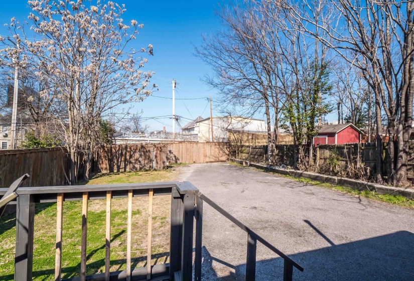 2096 LINDEN AVE, Memphis, Tennessee 38104, 3 Bedroom Bedrooms, 6 Room Rooms,2 BathroomBathrooms,Residential,For Sale,LINDEN,0,10223866