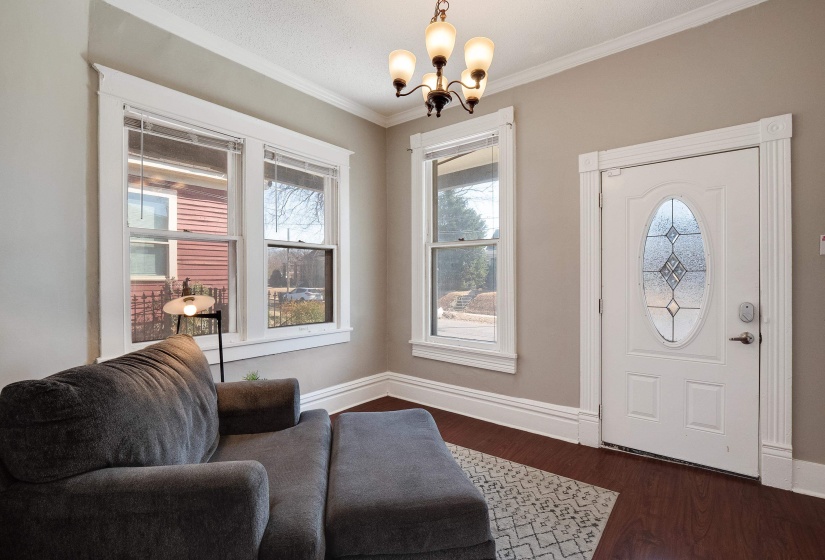 2096 LINDEN AVE, Memphis, Tennessee 38104, 3 Bedroom Bedrooms, 6 Room Rooms,2 BathroomBathrooms,Residential,For Sale,LINDEN,0,10223866