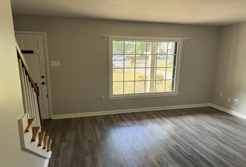 5659 HINTON PL, Memphis, Tennessee 38119, 2 Bedrooms Bedrooms, ,1.1 BathroomsBathrooms,Duplexes,For Sale,HINTON,10223875