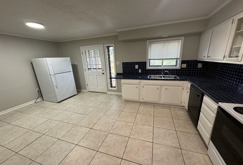 5659 HINTON PL, Memphis, Tennessee 38119, 2 Bedrooms Bedrooms, ,1.1 BathroomsBathrooms,Duplexes,For Sale,HINTON,10223875