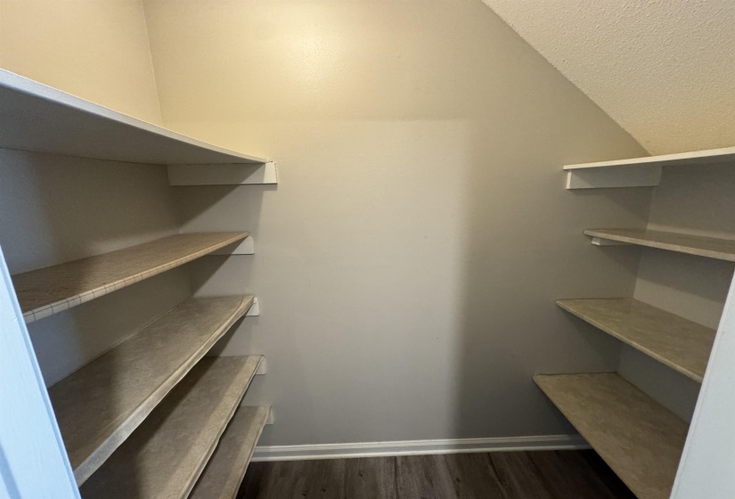 5659 HINTON PL, Memphis, Tennessee 38119, 2 Bedrooms Bedrooms, ,1.1 BathroomsBathrooms,Duplexes,For Sale,HINTON,10223875