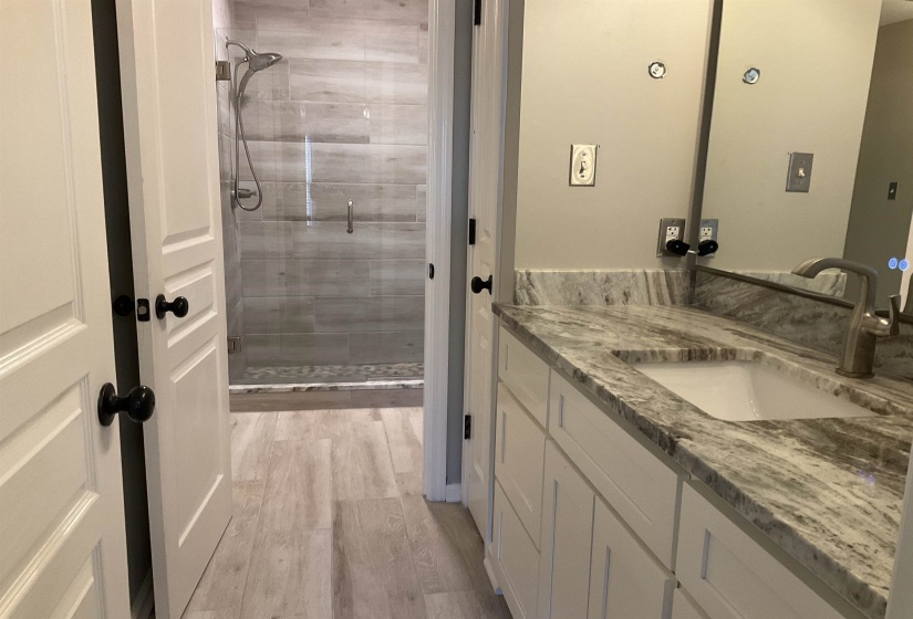 911 HATTON ST, Collierville, Tennessee 38017, 5 Bedrooms Bedrooms, 10 Rooms Rooms,3.1 BathroomsBathrooms,Rental Properties,For Sale,HATTON,10223881