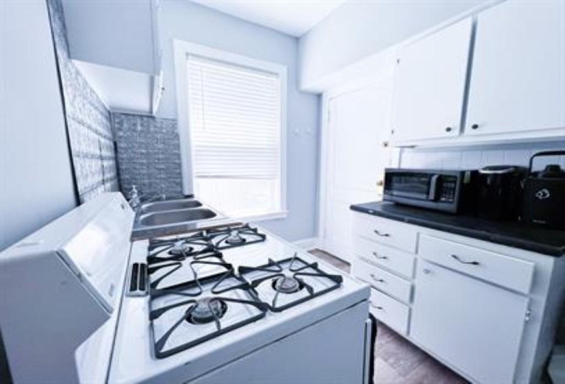 128 STONEWALL ST, Memphis, Tennessee 38104, 1 Bedroom Bedrooms, 1 Room Rooms,1 BathroomBathrooms,Rental Properties,For Sale,STONEWALL,10223899