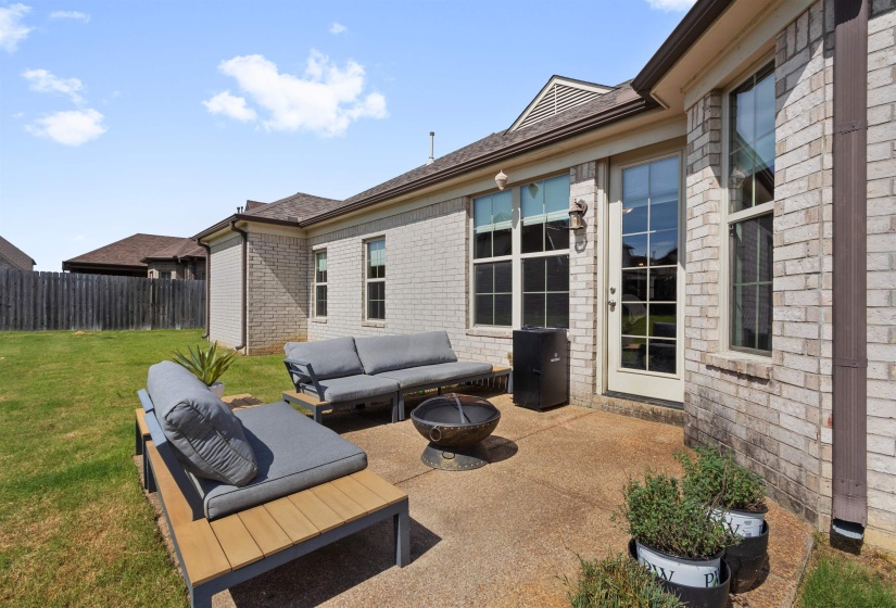 380 RIDGEFIELD DR, Oakland, Tennessee 38060, 4 Bedroom Bedrooms, 7 Room Rooms,2 BathroomBathrooms,Residential,For Sale,RIDGEFIELD,0,10223874