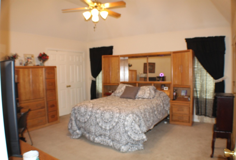 137 BEVERLY DR, Atoka, Tennessee 38004, 3 Bedroom Bedrooms, 6 Room Rooms,3 BathroomBathrooms,Residential,For Sale,BEVERLY,0,10223876
